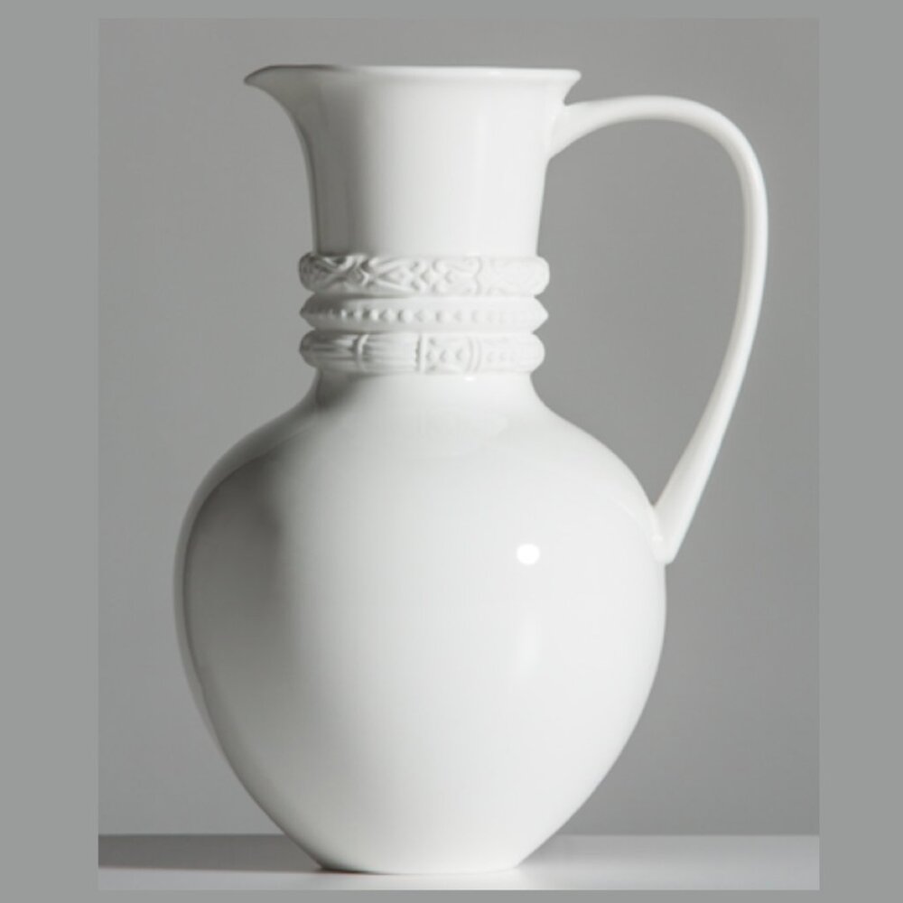 【2MK】$250 Katy Briscoe Large Pitcher All Porcelain